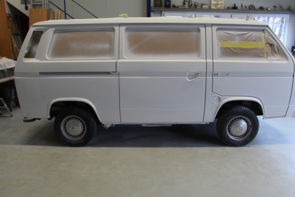 Westfalia Camper nach Hubdach und Scheiben Demontage mit Neumalerei