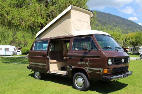 Westfalia Camper mit seltener Farblackierung.